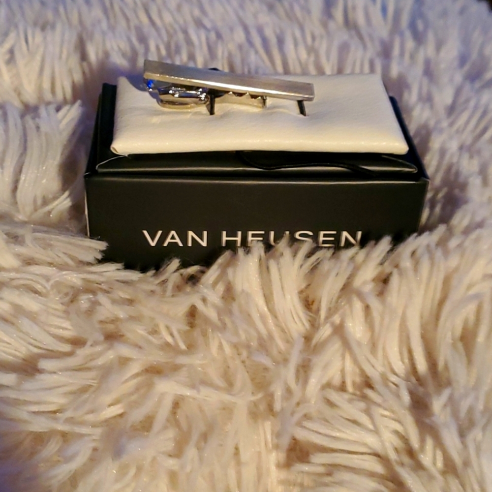 Tie clip